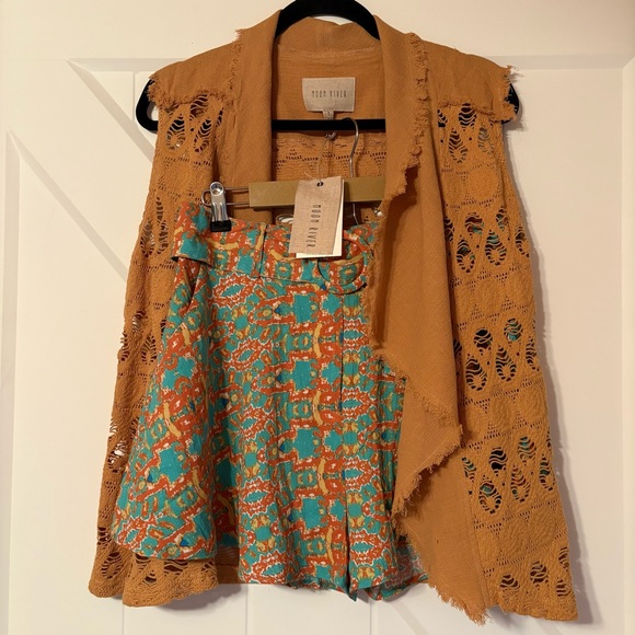 Moon River Tops - Moon River Boho Printed Matching Set Shorts Cardigan NWT